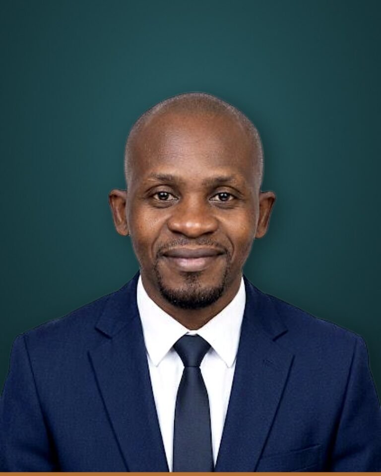 Alonvy Accil, facilitador imobiliário
