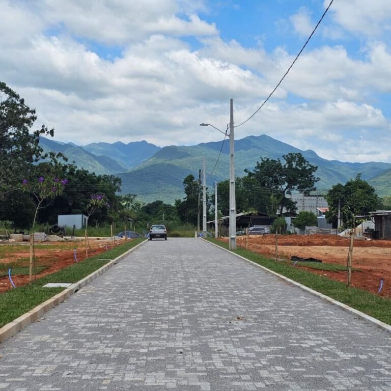 Lotes em Santo Amaro da Imperatriz — Prontos para Construir — Sul do Rio · Santo Amaro da Imperatriz