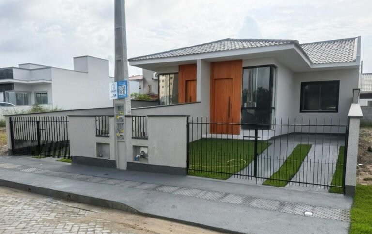 Casa geminada finalizada — 2 unidades — Bela Vista · Palhoça